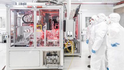 大眾攜手華友鈷業(yè)與青山集團(tuán)，深度布局電池原材料與開(kāi)發(fā)